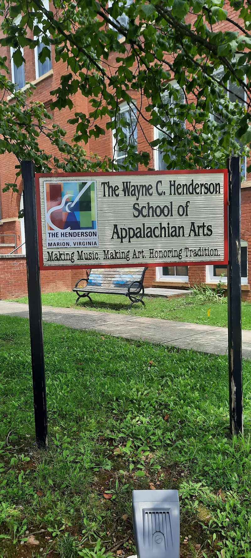 Wayne C. Henderson School of Appalachian Arts Brings Music and Making Together