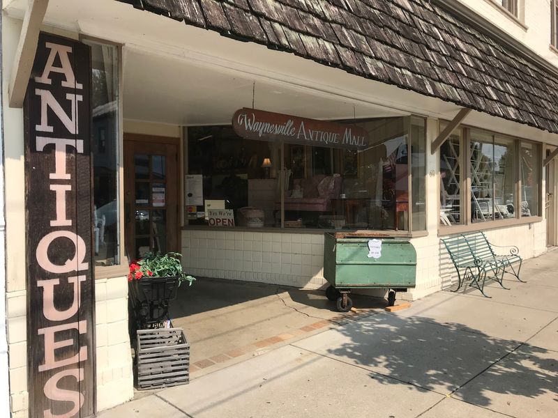 Waynesville Antique Mall, Waynesville, OH