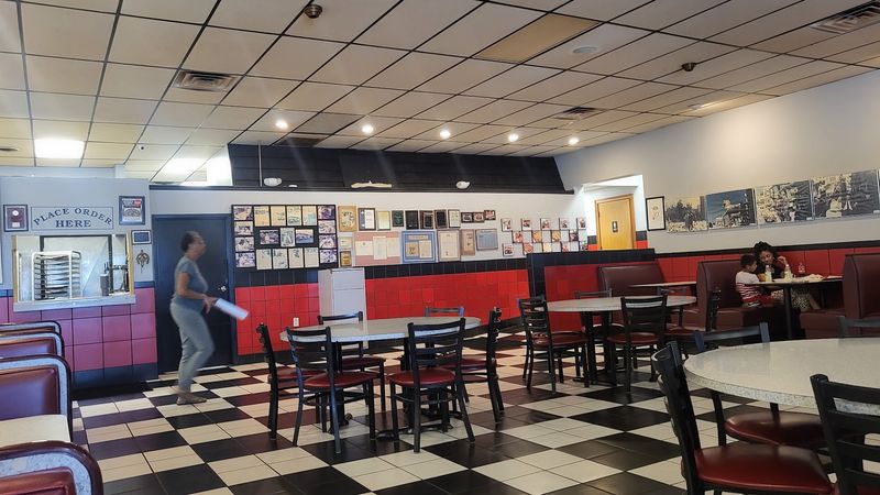 Wedgewood Fernando's Pizza, Austintown