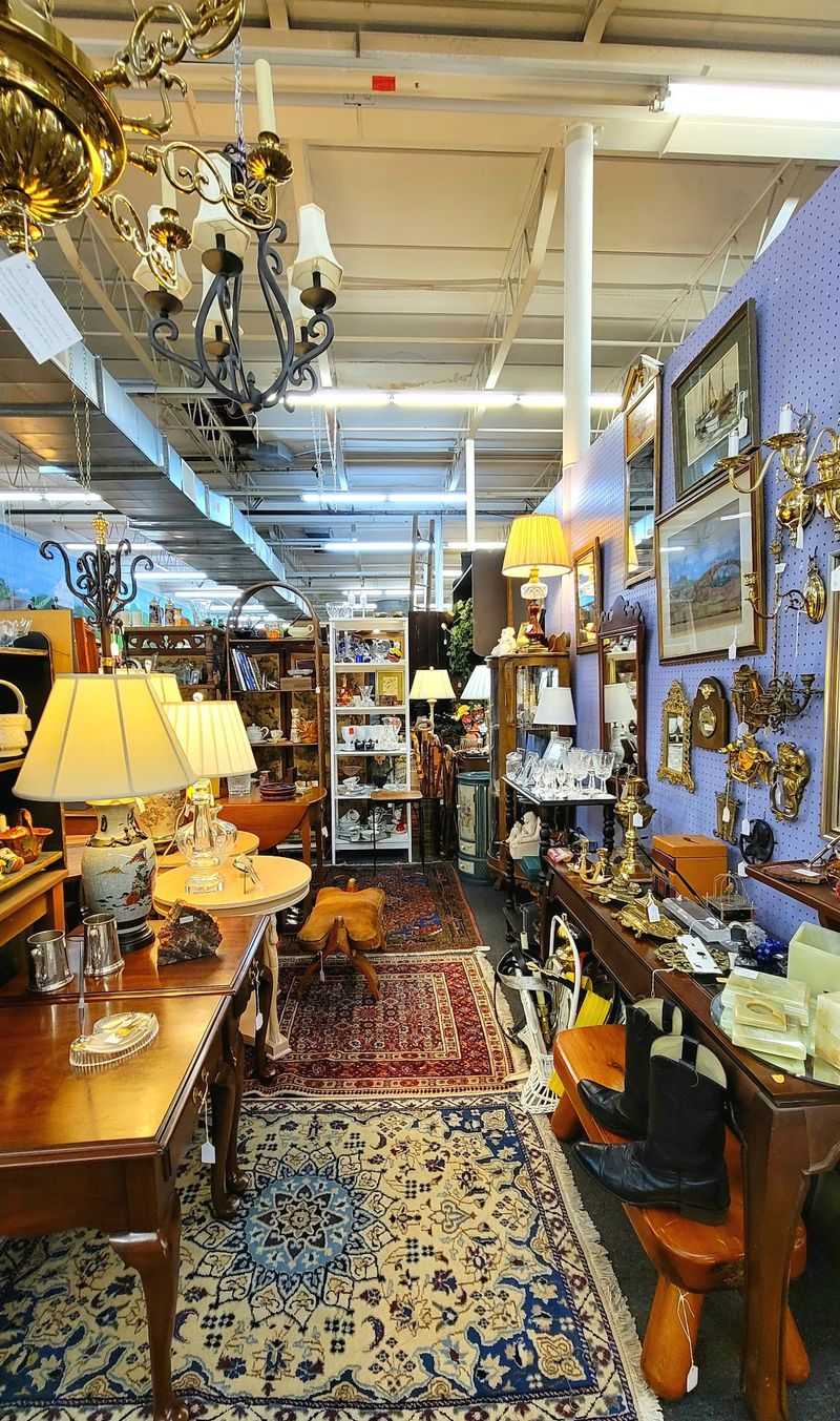 West End Antique Mall, Richmond, Virginia