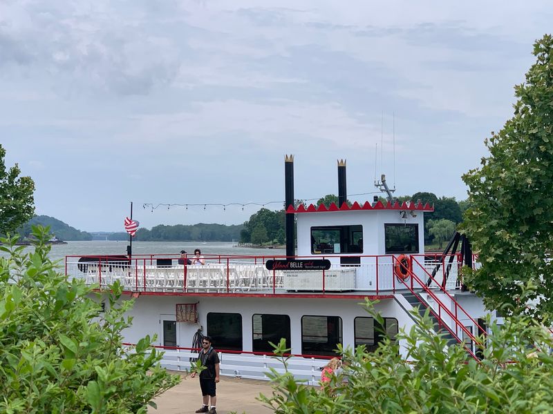 When Sternwheelers Ruled the Ohio