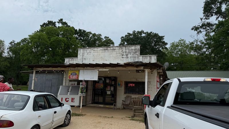 Where Neighbors Still Stop To Talk