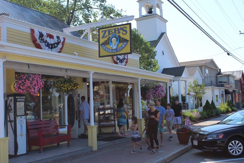 Zeb's General Store, North Conway