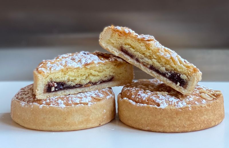 A Bit of Britain Shows Up in the Pastry Lineup A Bit of Britain Shows Up in the Pastry Lineup