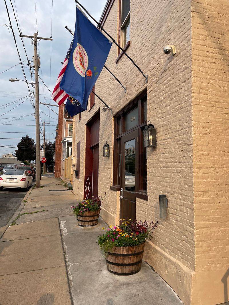 A Carriage House With a Secret Upstairs