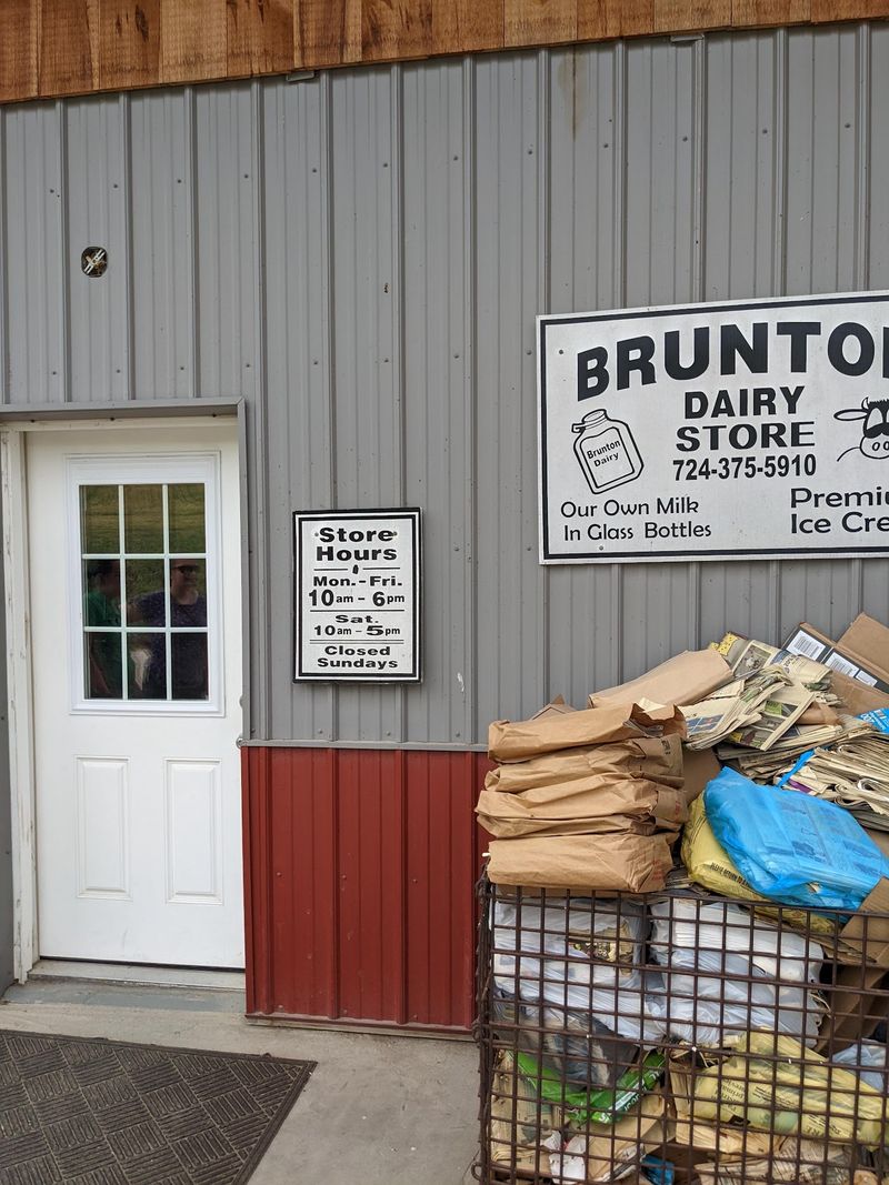 A Country Store Worth Lingering In