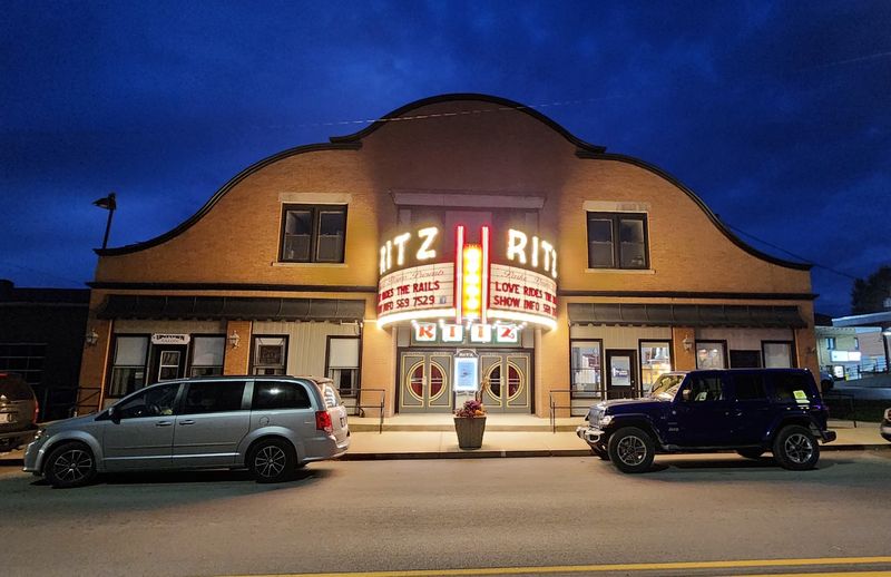 A Downtown That Never Lost Its Marquee A Downtown That Never Lost Its Marquee