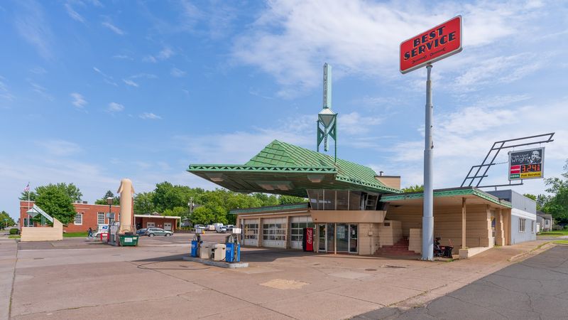 A Famous Architect Really Did Draw Up A Filling Station