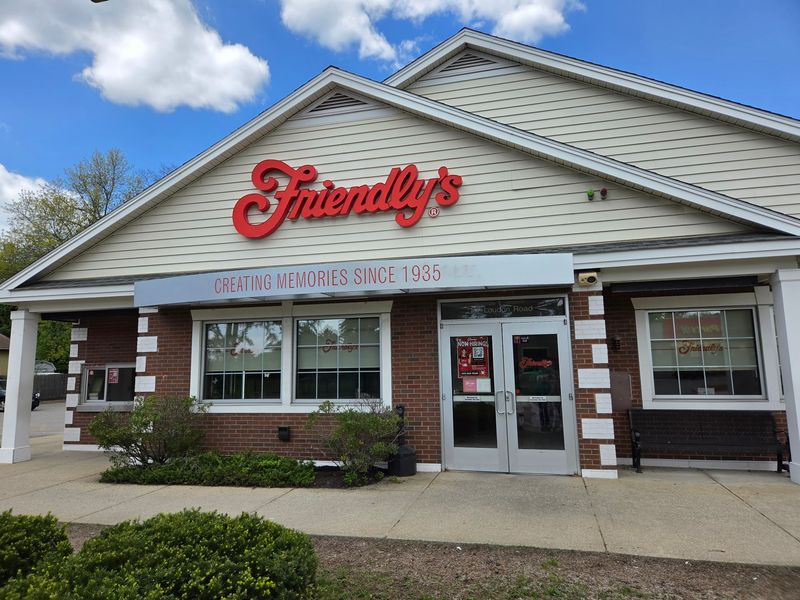 A Fire Couldn't Keep This Sundae Shop Down For Long A Fire Couldn't Keep This Sundae Shop Down For Long