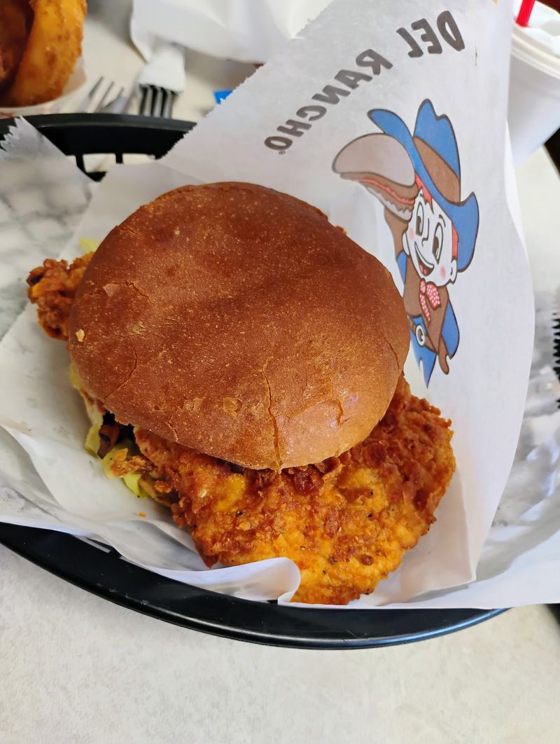 A Friendly Verdict on the South Side Classic