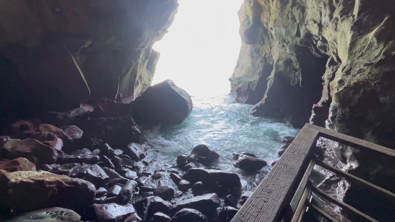A Front Row Seat Inside the Cliff A Front Row Seat Inside the Cliff