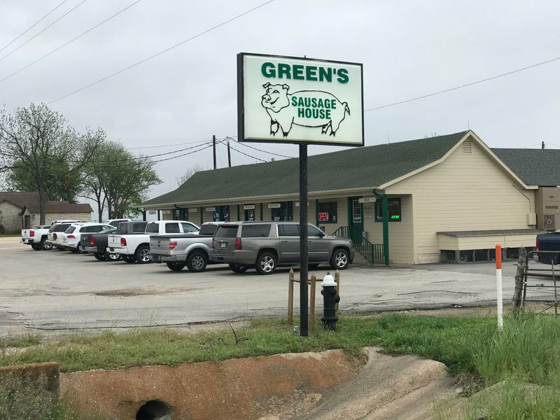 A Grocery Store That Grew Into a Legend