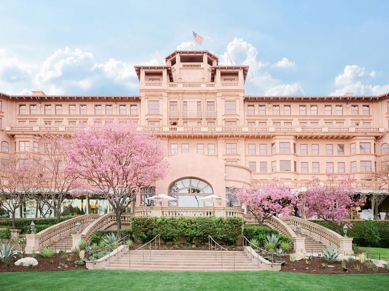 A Hotel With a Long Memory