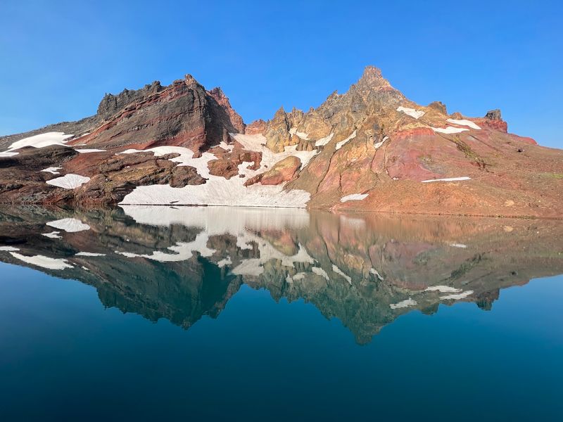 A Lake With No Name and a Big Personality A Lake With No Name and a Big Personality