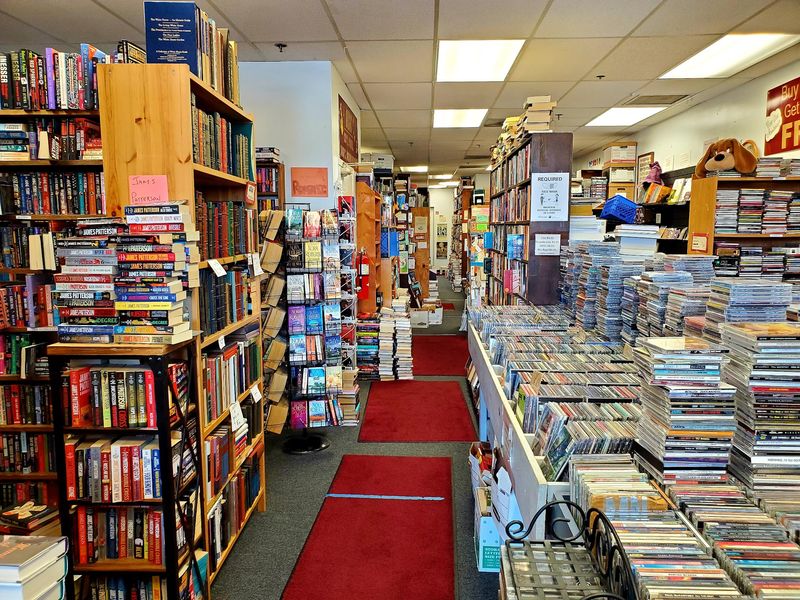 A Napkin Deal Started This Bookish Love Story