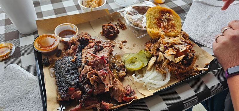 A Pitmaster Who Treats Everyone Like a Neighbor
