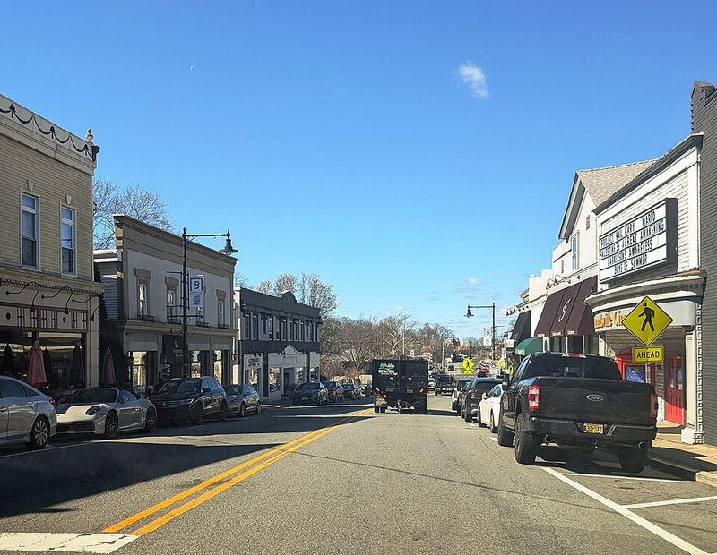 A Quiet Town Gets a Garlicky Makeover