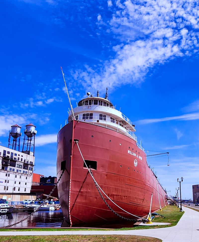 A Red Giant Waiting at the Dock
