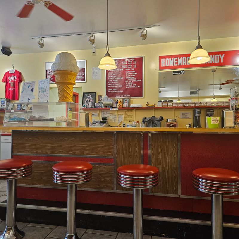 A Retro Soda Fountain With Lunch On The Side