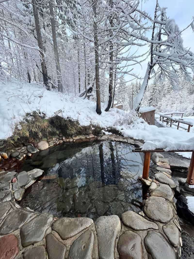 A Silent Pool for Quiet Minds A Silent Pool for Quiet Minds