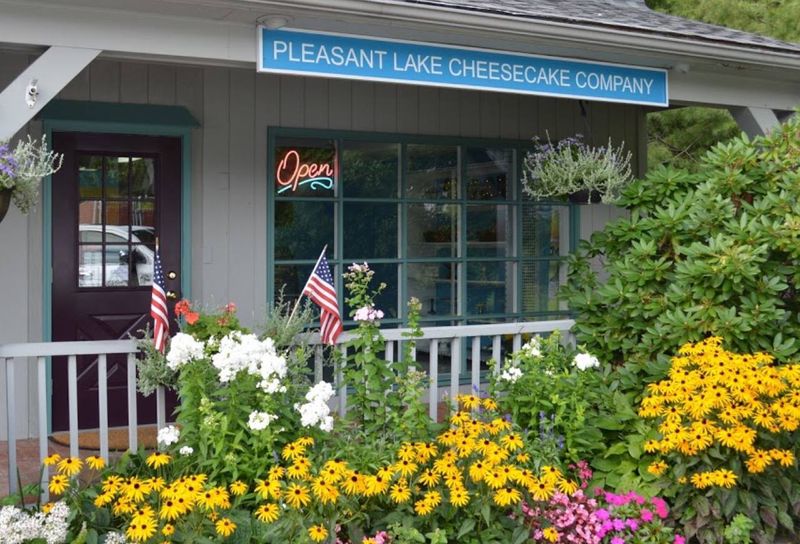 A Sweet Stop in a Storybook Lake Town A Sweet Stop in a Storybook Lake Town