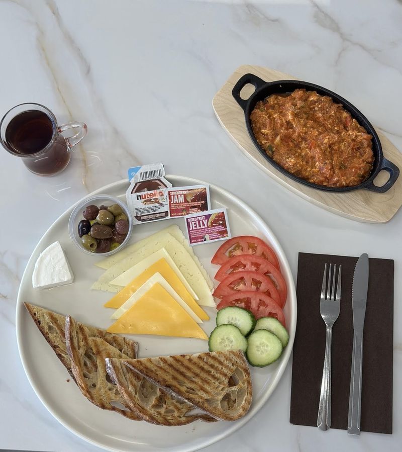 A Turkish Breakfast Worth Rearranging Your Weekend A Turkish Breakfast Worth Rearranging Your Weekend