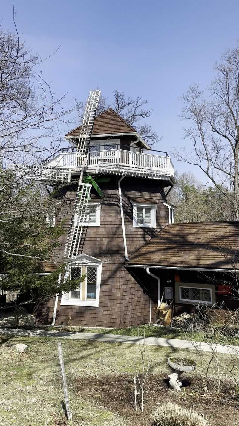A Windmill That Hands Out Friendly Advice A Windmill That Hands Out Friendly Advice