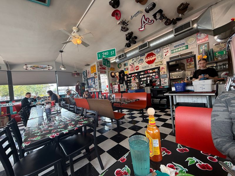 Addi's Diner, Springfield