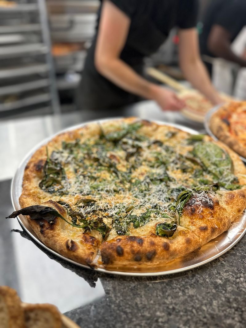 After Dark the Bakery Turns Into a Pizza Spot After Dark the Bakery Turns Into a Pizza Spot