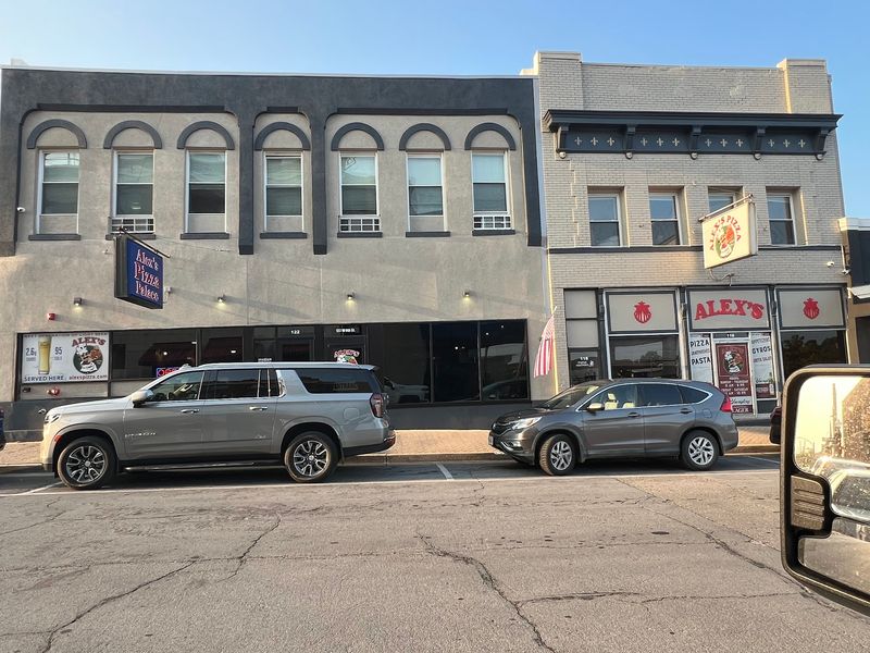 Alex's Pizza Palace