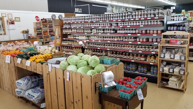 Amish Tomatoes And Fresh Cider Make The Seasons Taste Better