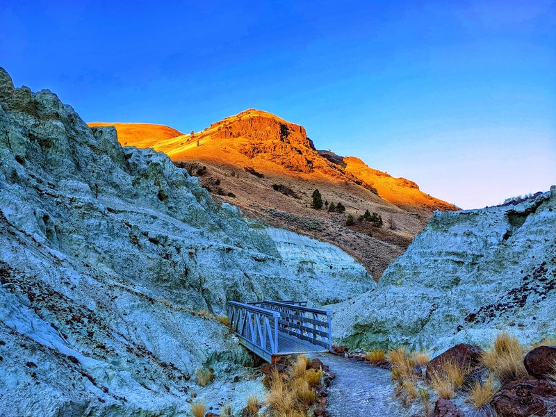 An Easy Stroll Leads Straight Into The Color