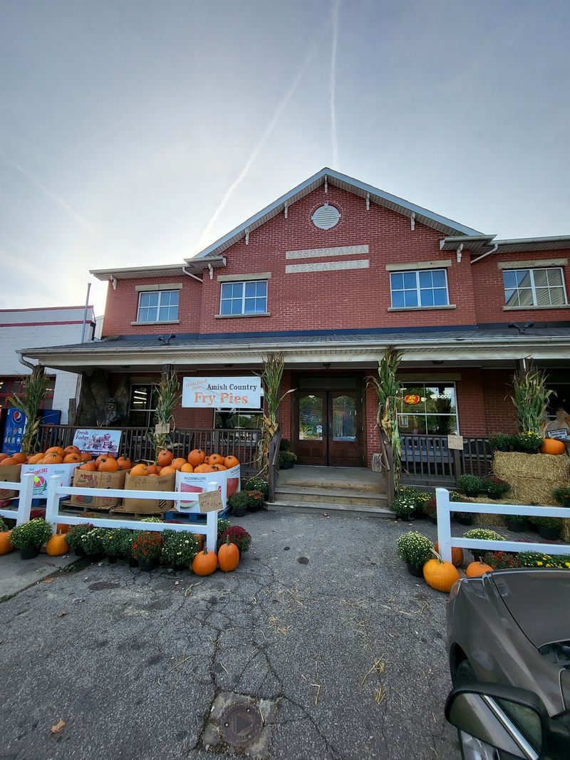 An Old Country Store That Still Keeps Early Hours