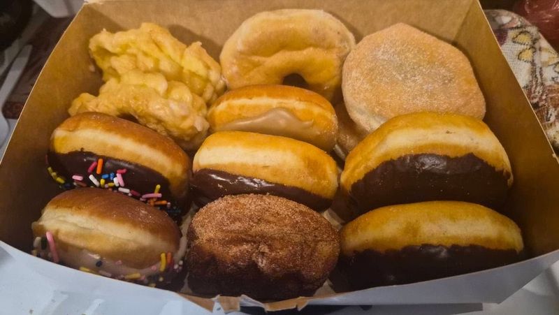 An Old School Donut Shop in the Heart of the Mountains An Old School Donut Shop in the Heart of the Mountains