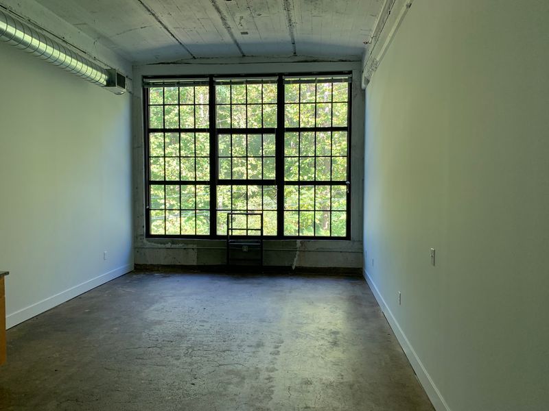 Apartments With 13-Foot Ceilings