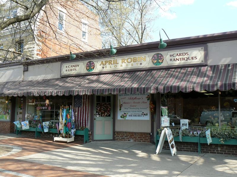 April Robin Florist & Gift
