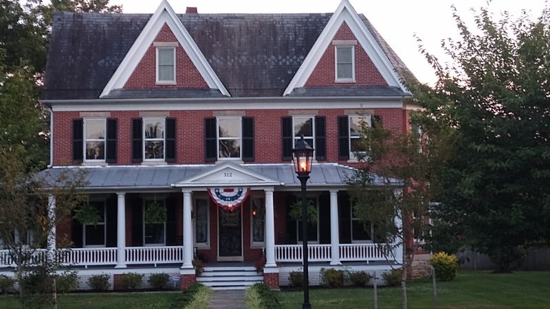 Architecture Spotting in the Historic District Architecture Spotting in the Historic District