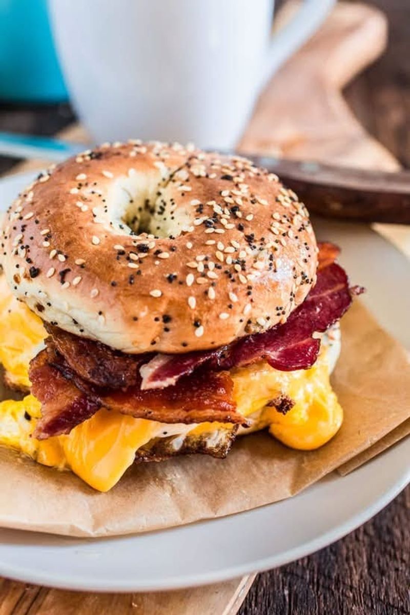 Bagel Sandwiches for the Comfort Food Crowd Bagel Sandwiches for the Comfort Food Crowd