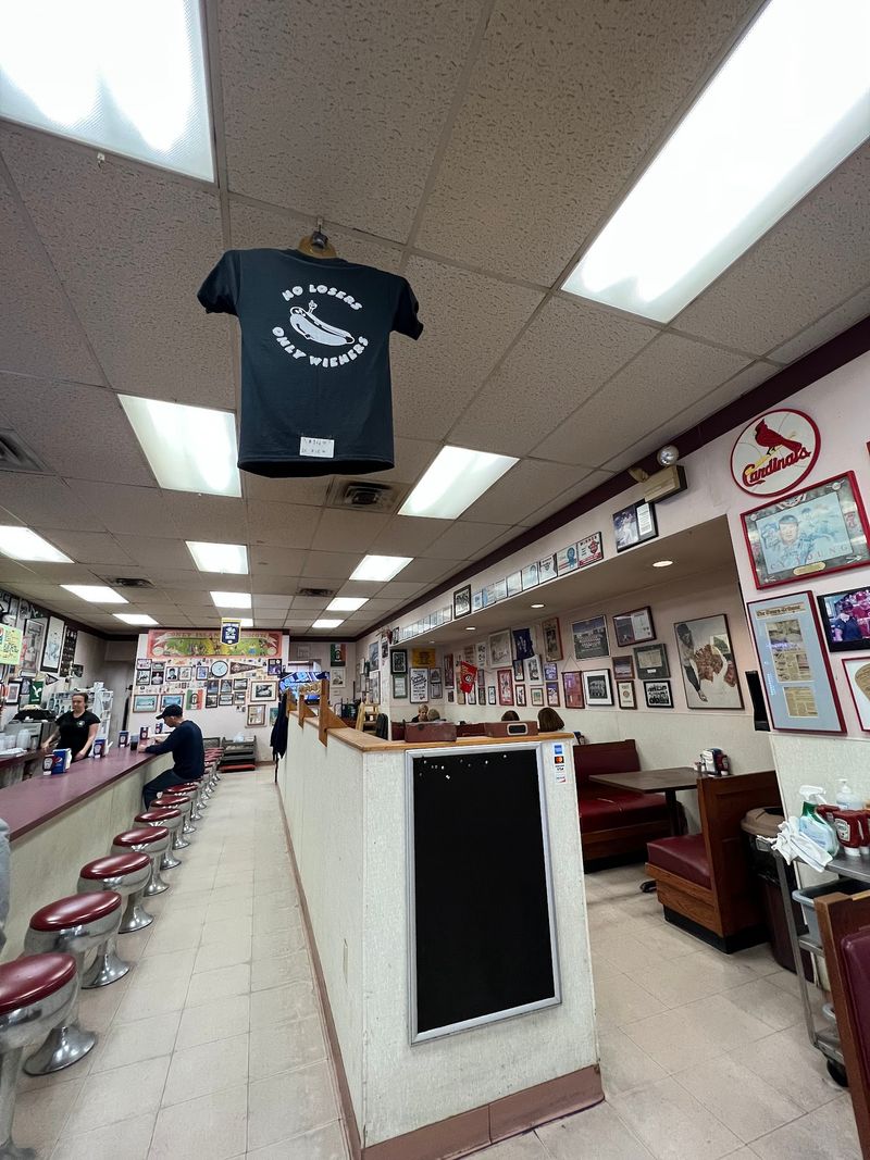 Baseball Fans Get a Bonus Show on the Walls
