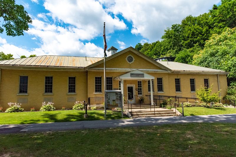 Berkeley Springs State Park, Berkeley Springs, WV