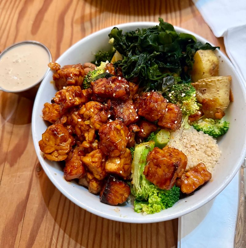 Big Bowls Make Lunch Feel Like A Warm Hug