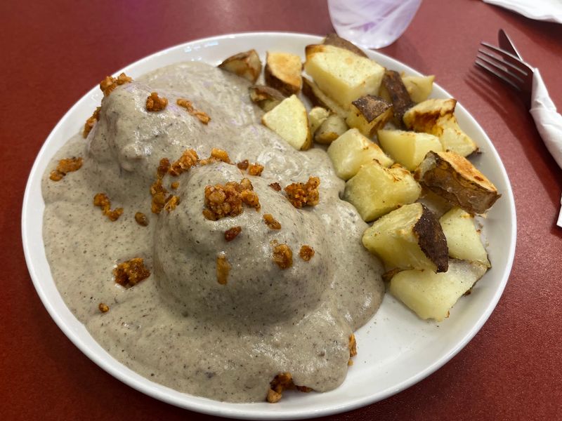 Biscuits And Gravy Without The Usual Rules Biscuits And Gravy Without The Usual Rules