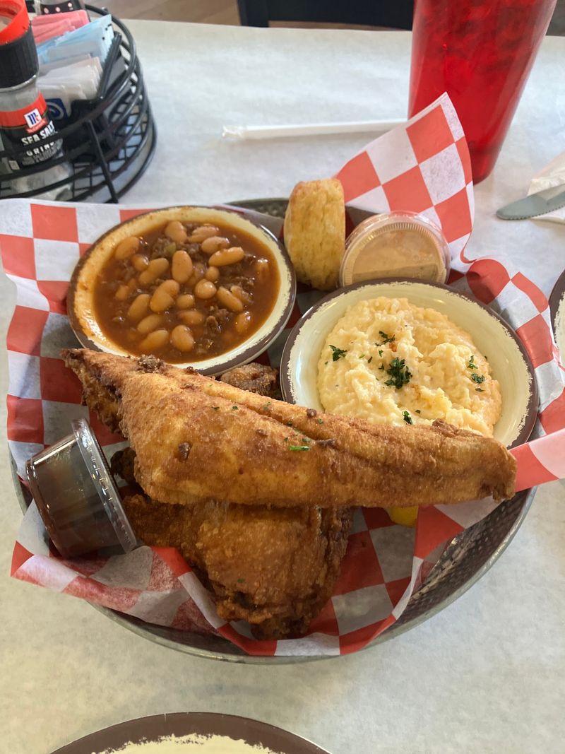 Biscuits, Butter, and Southern Sides Biscuits, Butter, and Southern Sides