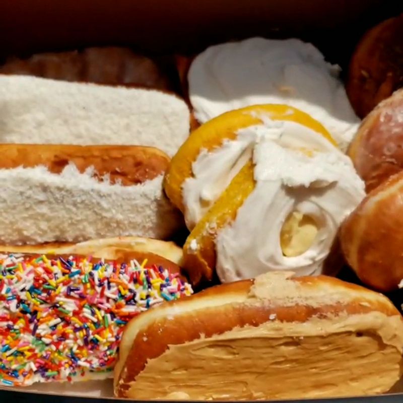 Bloedow Bakery, Winona Bloedow Bakery, Winona