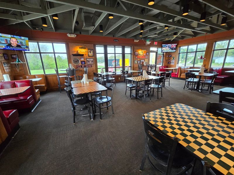Booths, Tables, And That Familiar Dining Room Feel