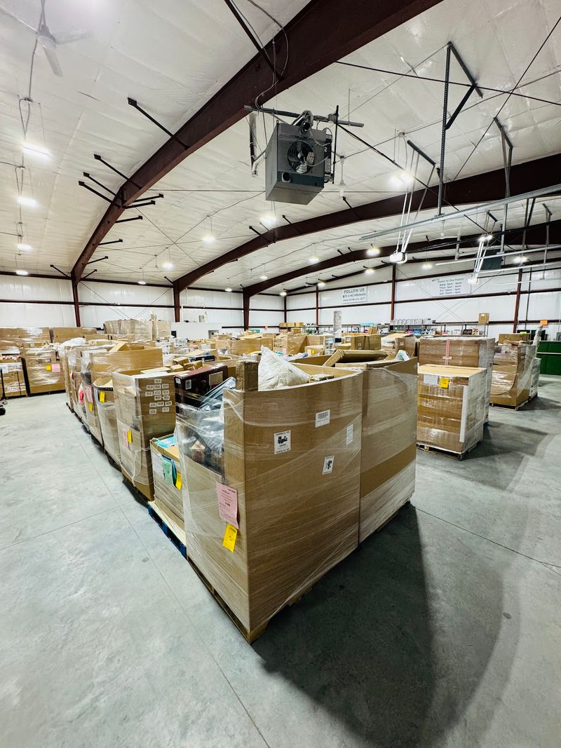 Brand-New Pallet Buyers Get The Friendliest Welcome