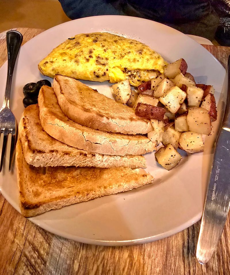 Breakfast Classics With Serious Swagger Breakfast Classics With Serious Swagger