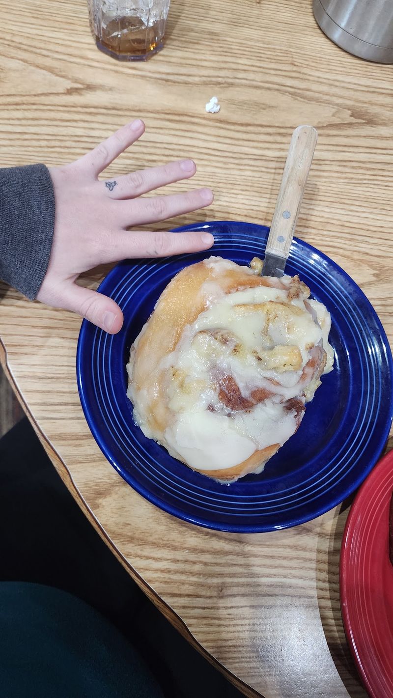 Breakfast, Lunch, And Dinner Under One Roof