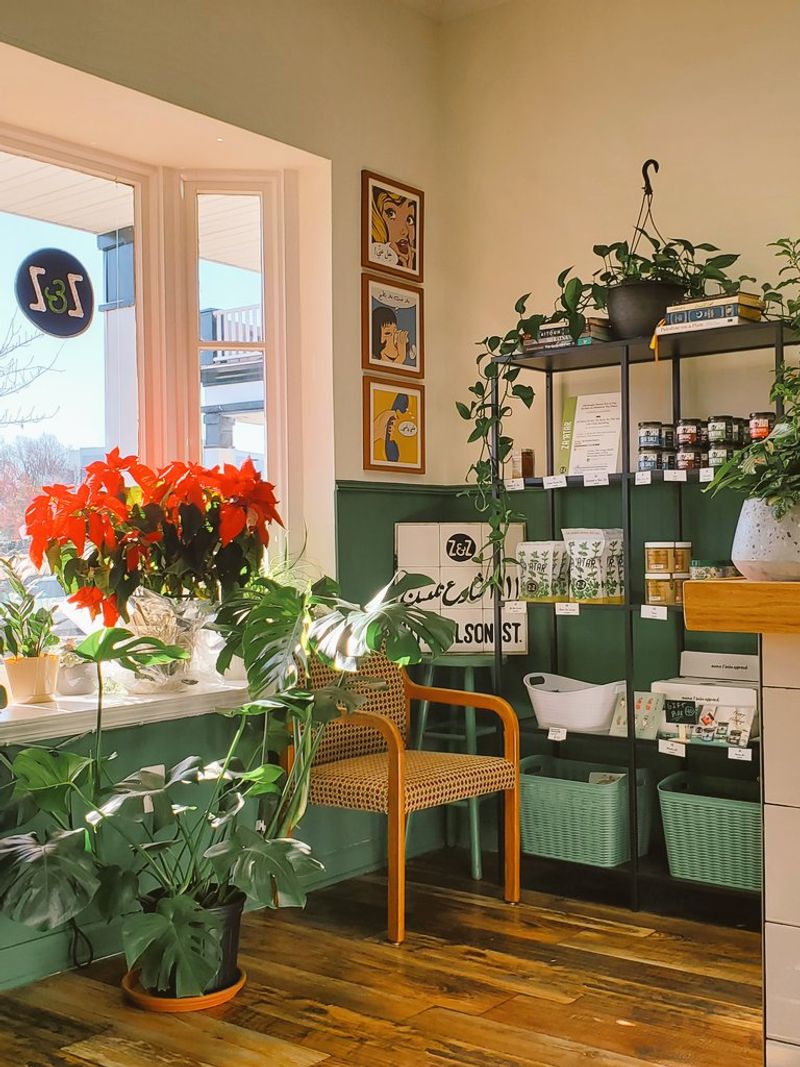 Bright Art and a Tiny Market Make the Room Feel Like Home Bright Art and a Tiny Market Make the Room Feel Like Home