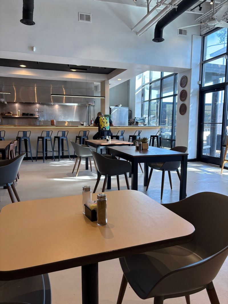 Brunch Meetings That Actually Feel Fun